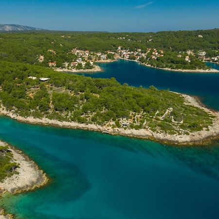 Plage Cachee - Glamping Vrboska Luaran gambar